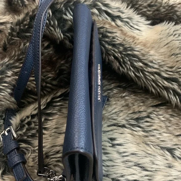 Michael Kors Navy Wallet/Crossbody-NWOT - Picture 12 of 16